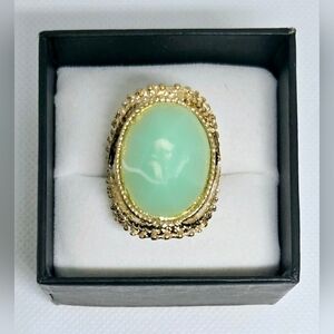 Elegant Chrysoprase Stone Ring Set in a Gold Tone Band